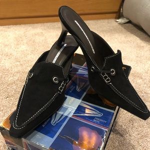 Donald J. Pliner Black Suede/Kid Pump 6.5 M
